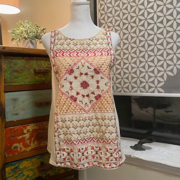 Embroidered Sleeveless Top - Picture 1 of 5